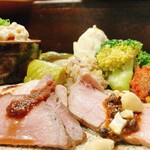 とんかつ comocchi - すごい迫力、トラットリアの頃を思い出す