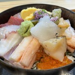 旬彩 ごちそう - 海鮮丼