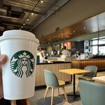 スターバックスコーヒー - ドリンク写真:店内　コールドブリュー