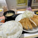 とんかつ 惣菜 馴染屋 - 