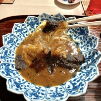 銀座嘉禅 - ⑤厚切りふかひれの土鍋煮込み
                    　+トリュフソース（+2,000円）