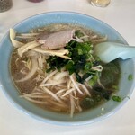 大鵬 - チョイと散らかっとるのも御愛嬌( ◠‿◠ )