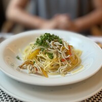 ペルゴーラ - しらすのスパゲティ