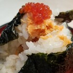 おにぎりぼんご - 鮭すじこ。