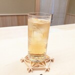 辻布紗 - 梅のドリンク