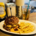 WORLD WIDE BURGER - 