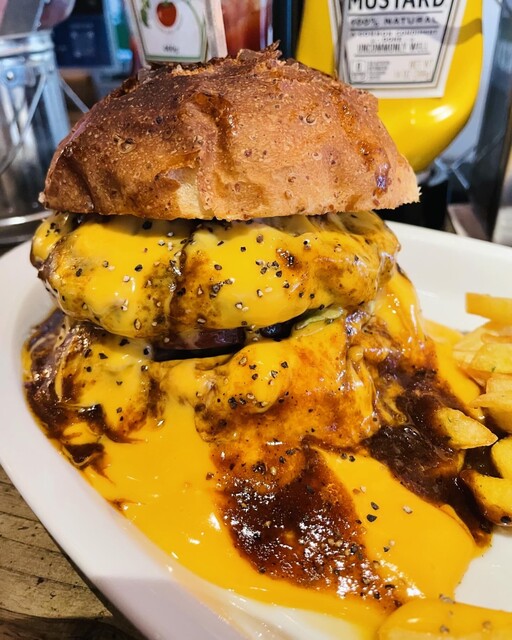 その他 Takara - Hamburger Amazing big tower cheeseburger! You can eat it in Kyoto