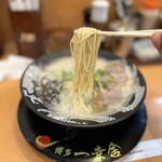 博多一幸舎 エキマルシェ大阪店 - 