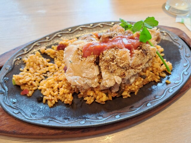 デニーズ 南福島店 &ndash; 24時間営業のファミレスで朝食・ディナーを満喫