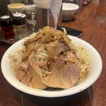 ラーメン 雷 東京本丸店 - 