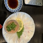 おいしい酒と料理 なかよし - ハゲ(カワハギ)の薄造り