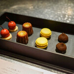 アルギュロス - ４種の焼き菓子