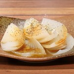 シウマイ堂 正屋 - 新玉ネギのバター醤油