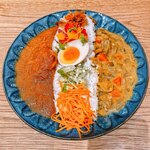 BEANUS CLOVE - 2種類のあいがけカレー ¥1,220(税込) @2024/7/12