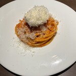 Trattoria Annamaria - トマトソース　ハマる甘旨にブラッダーチーズオン