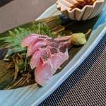 横浜 夜景 鉄板焼＆ステーキ 祥鳳 - ◆本日の薄造り
                                ✱大分県関産のイサキのお刺身