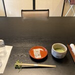 欅苑 - テーブルセッティング