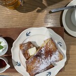 天然酵母の食パン専門店 つばめパン＆Milk 杁ヶ池公園店 - 