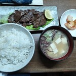味の蔵どんつく - 牛タン焼き　定食にしてもらう。