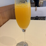 シェ・アキラ - 