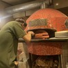 ピッツェリア バル ヴォーノ - 目の前で釜で焼きます