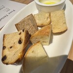 お肉とワイン。フィガロ - 