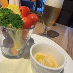 お肉とワイン。フィガロ - 