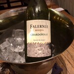 水色食堂 - <白ワイン> ビーニャ ファレルニア 2020（チリ/エレキヴァレー）［シャルドネ］