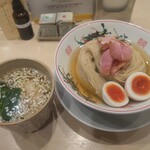 つけめん金龍 - 昆布水つけめん