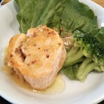 わ楽 - 生サーモンのステーキ