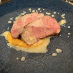 部位ごとに調理法を変える豚肉専門店 グロワグロワ - 名物のローストポーク、ランチ仕様にゴルゴンゾーラソース！濃厚柔らか〜♪