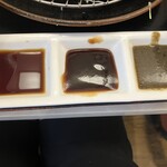 とんかつ 川久 - ソース3種類