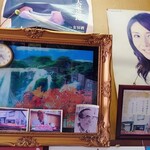 佐平治食堂 - 店内、賞状、写真、松嶋菜々子（笑）