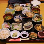 お食事処 きしがみ - 彩り膳(1,210円)
金曜限定ランチメニュー