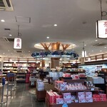 おいものカフェ イモー - 内観　お土産エリア