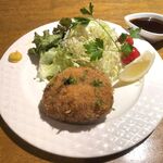 seasonal kitchen うみかじ - これは美味い！ 牛メンチ