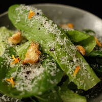チレとバジルのFONDA'Sシーザーサラダ