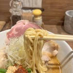 らーめん これこれ - 麺リフト
