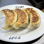 青竹手打ちラーメン　おお竹 - 餃子　¥300