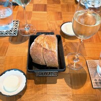 ザ タヴァン グリル＆ラウンジ - 