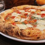 ラ・ピッコラ・ターヴォラ - 