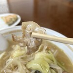 呑みめしや いっぷく - 豚肉も入ってます