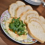 ワインバー バッカス - 今、セレブに人気の中東諸国の家庭料理「フムス」（８５０円）２０２４年７月