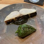 貴ぶ - サワラ、エゴマ醤油､青パプリカ