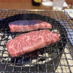 熟成ホルモン・山形牛 炭火焼肉 牛語 - 