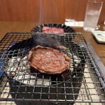 熟成ホルモン・山形牛 炭火焼肉 牛語 - 