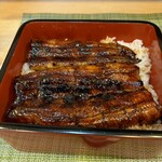 うなぎのはら川 - うな重特上は中にもうなぎが挟んであります