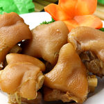 Braised pork feet with special sauce