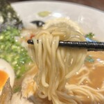 らーめん 鞍 - 麺　リフト