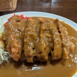 キッチン すみっこ - このとんかつ。侮れない旨さ。恐らく肩ロースであろう肉は、噛み応えが良い。